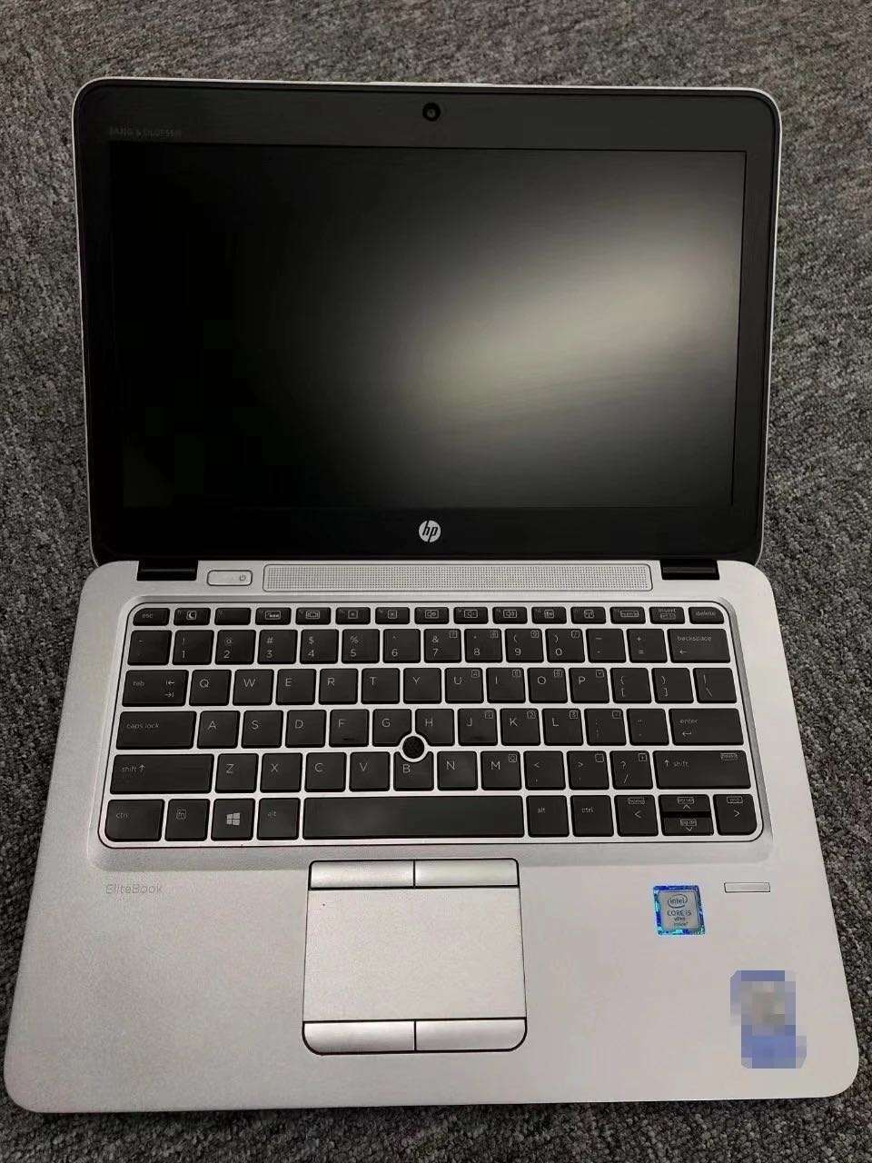 Laptop Hp Elitebook 820 G3 4GB intel core i5 HDD+SSD 128 GB comes with free mouse and mouse pond